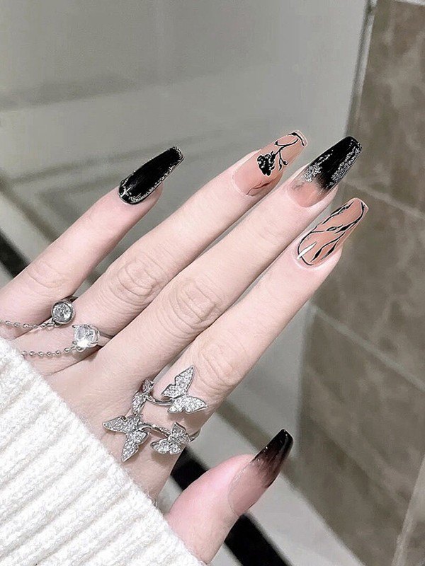 24 piezas de rosa brillante con prensa larga en las uñas.-1